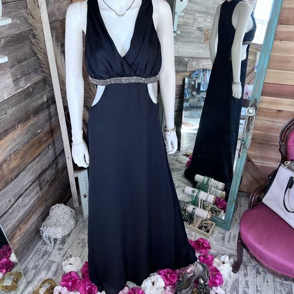 NWT BCBG V Neck Ballgown with Beaded Cut Out Sides💗👗 - Picture 1 of 13